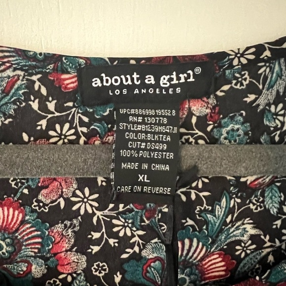 NWT About A Girl Pink and Green Boxy Blouse size XL (A106) - Picture 3 of 9